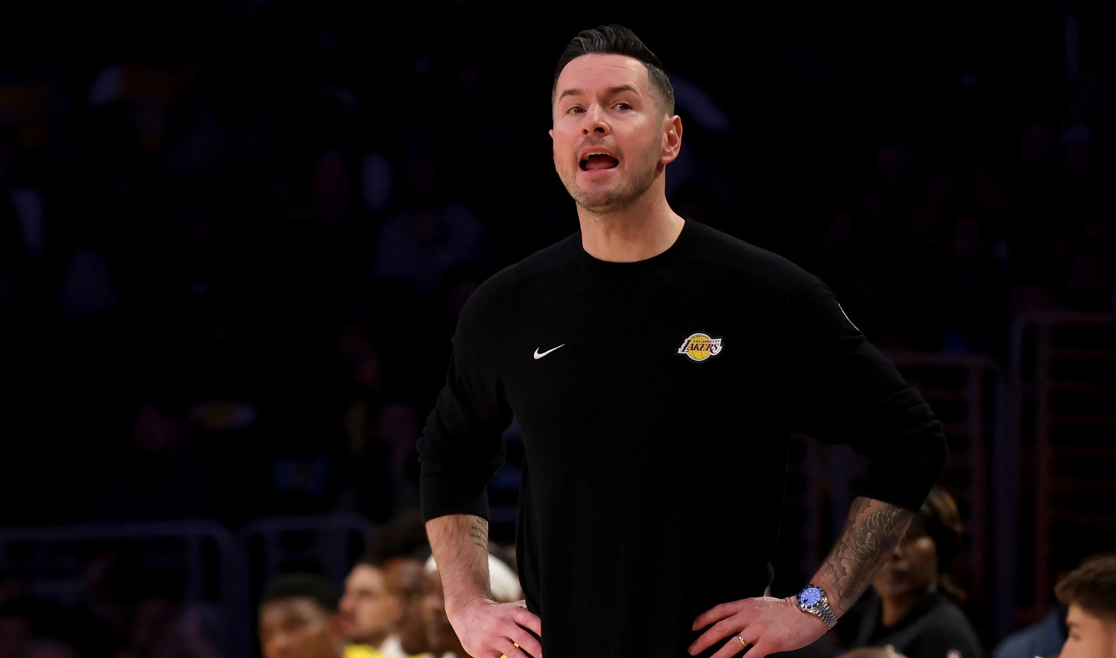 关键时刻洛杉矶湖人备战社区盾，调整名单细节曝光，信心回归，临场指挥获称赞