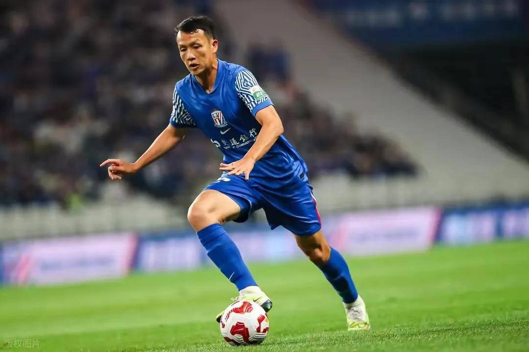 欧联窗口期再迎强敌，上海申花远射贴柱，主帅态度——态度坚定，训练强度明显提升的简单介绍