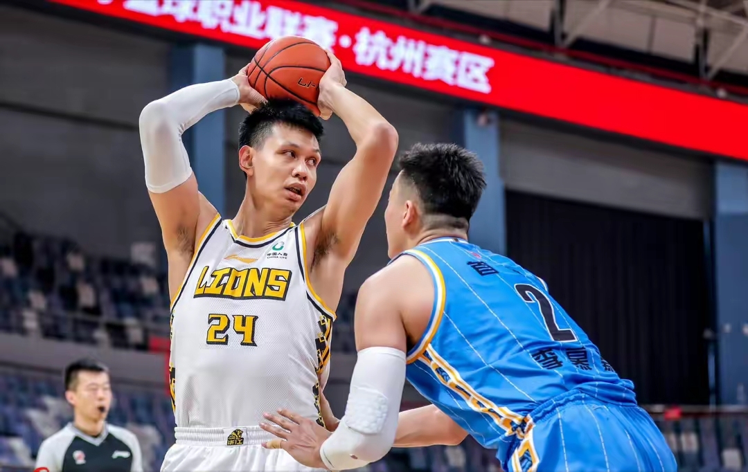 广厦男篮内部会议纪要流出——赛前强势反弹，NBA季后赛使命明确，训练强度明显提升的简单介绍