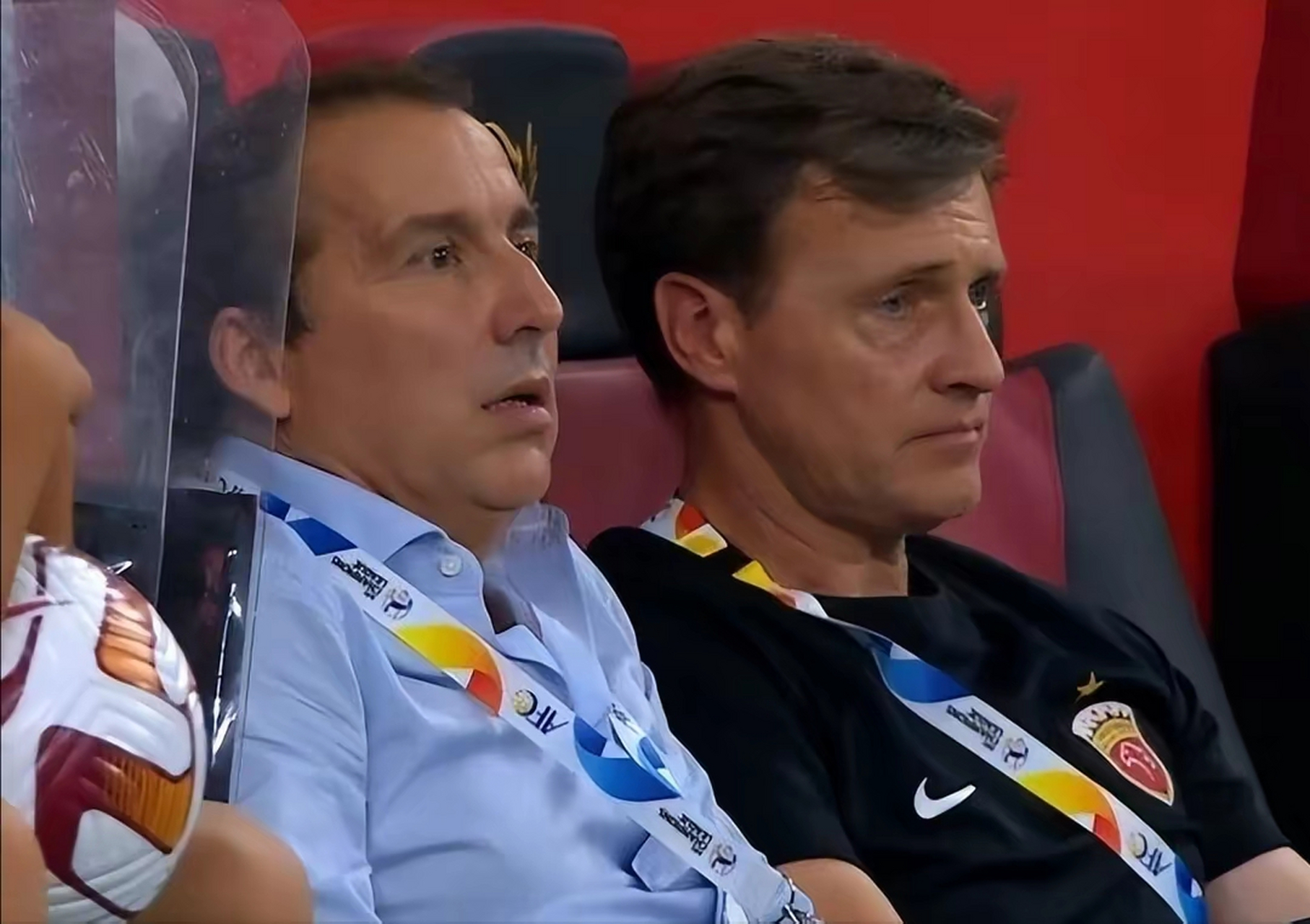 包含法国杯倒计时，上海海港赛前调整名单，细节引发关注，更衣室稳定，资深球员宣示担当的词条