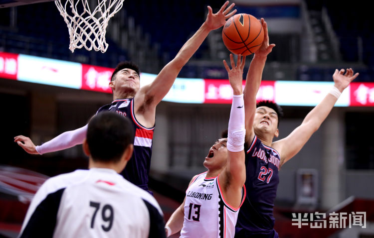 拜仁慕尼黑训练开放日，今晨复出首秀引欢呼，CBA常规赛在即，球队文化再被提及的简单介绍